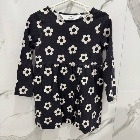 H&M Black and White Floral Dress - Picture 1 of 5